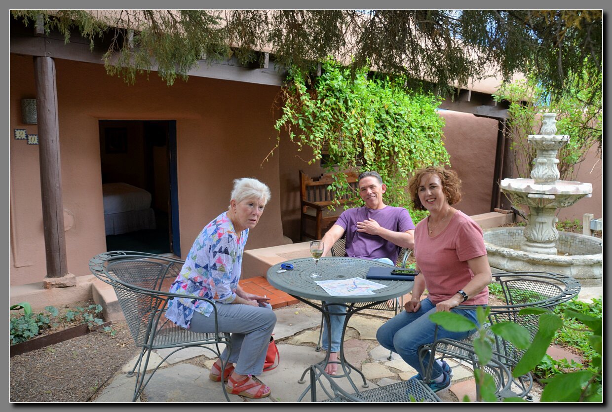 Taos Inn afternoon happy hour